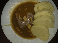 Stepanska hovezi pecene, houskove knedliky